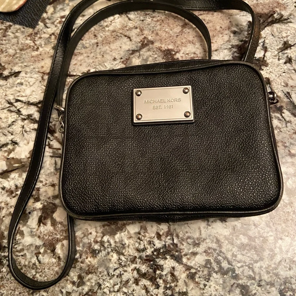 Michael Kors Crossbody Bag - Picture 1 of 6
